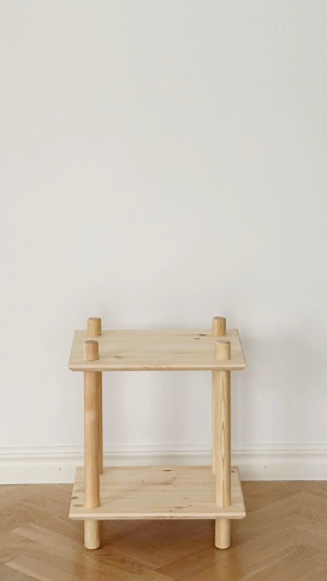 Shlef 2 narrow thumbnail 1