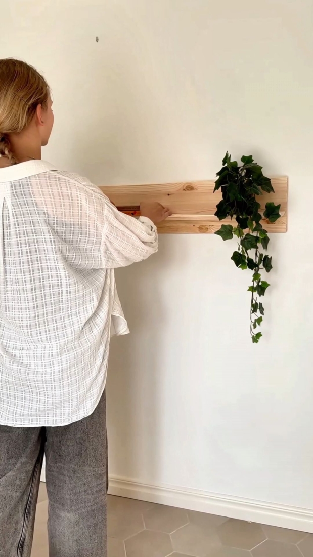 Rohe wall shelf50 thumbnail 1